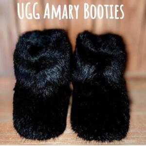 UGG - Amary - Faux Fur - Black Slippers - Size 7